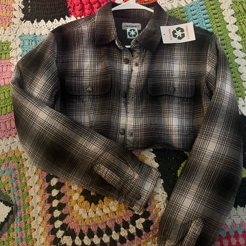 Carhartt Black and Gray Plaid Women's Utility Jacket - Picture 2 of 5